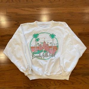 Beverly Hills Hotel Vintage pullover